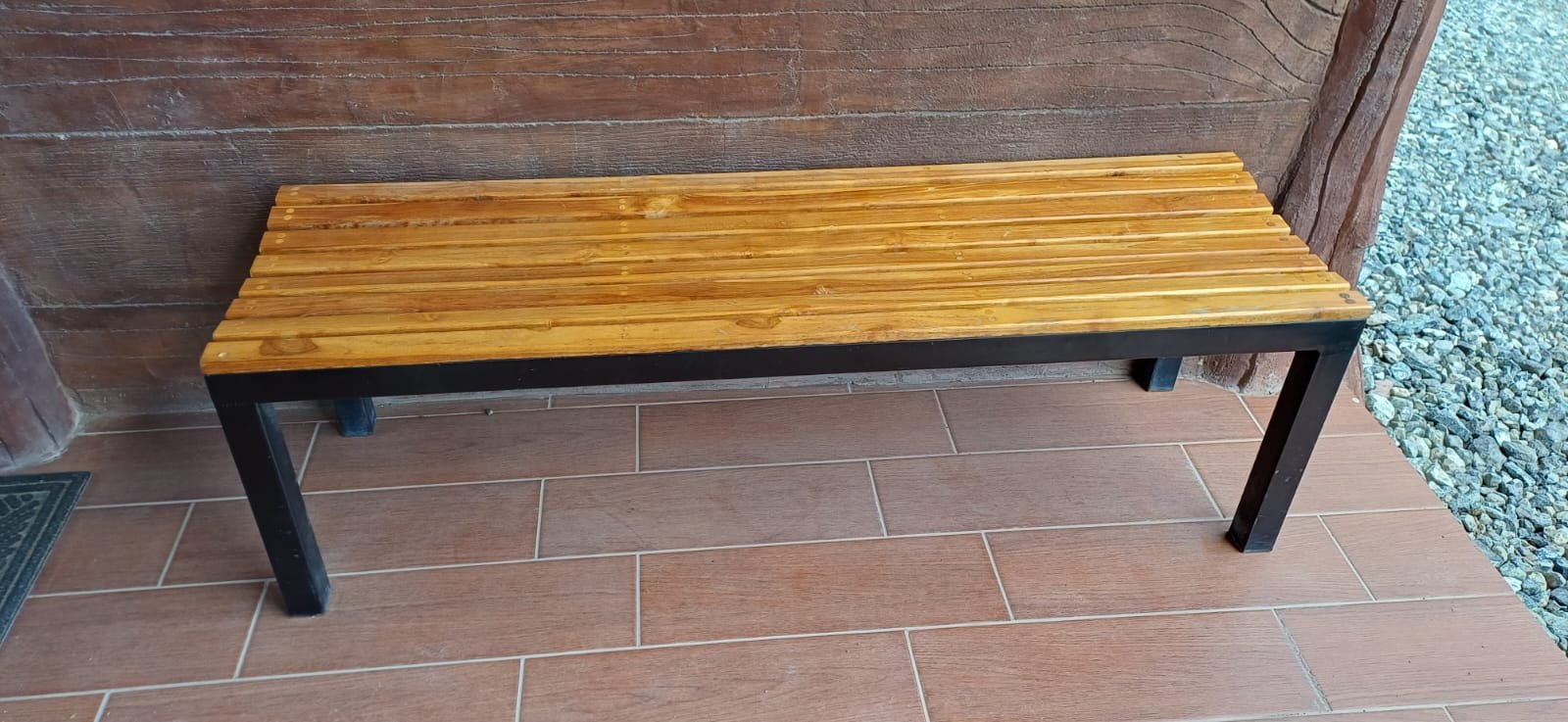 Madera que se convierte en mobiliario